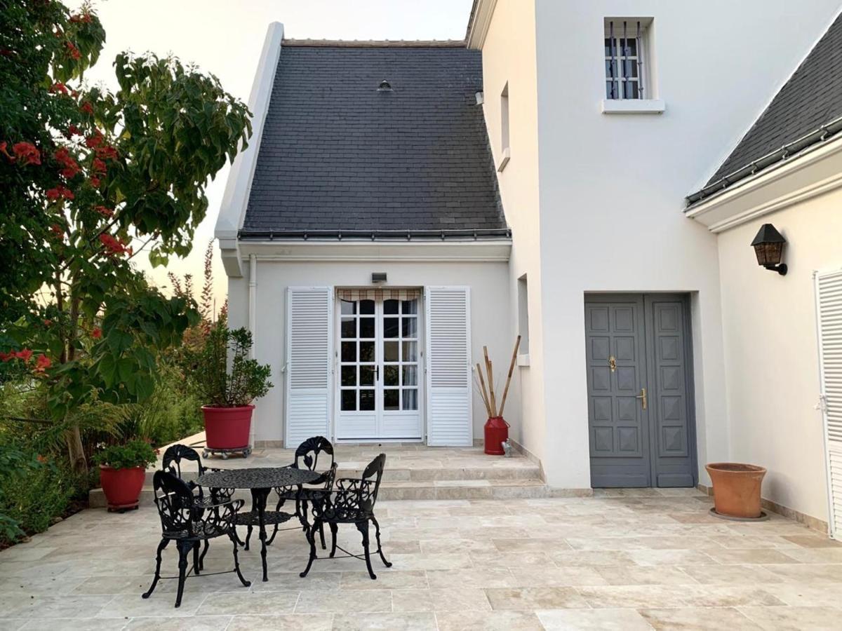 La Tour De Saint Cyr Bed & Breakfast Eksteriør bilde