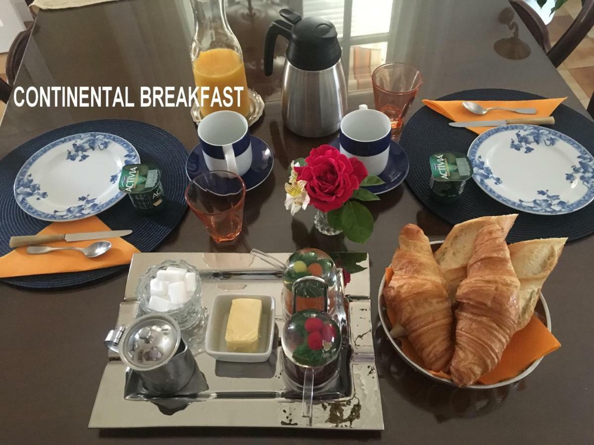 La Tour De Saint Cyr Bed & Breakfast Eksteriør bilde